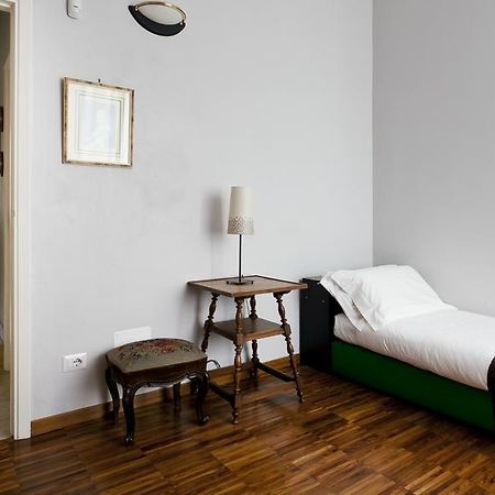Apartamento Italianway-Reggimento Savoia Milán Exterior foto