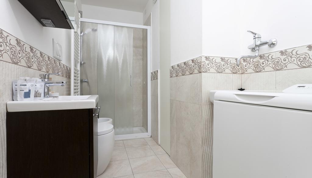 Apartamento Italianway-Reggimento Savoia Milán Exterior foto