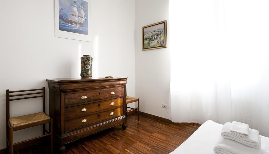 Apartamento Italianway-Reggimento Savoia Milán Exterior foto