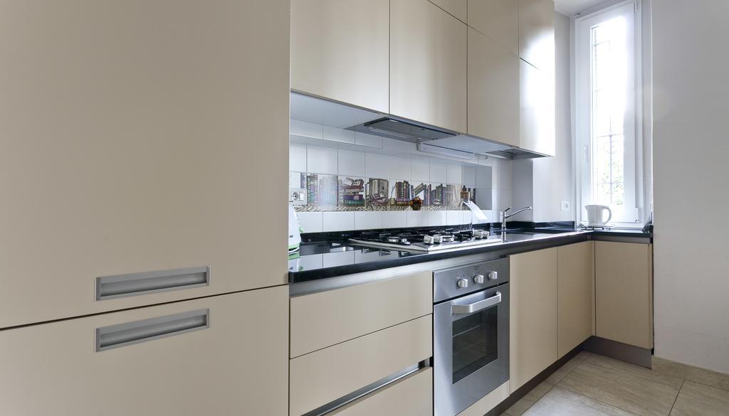 Apartamento Italianway-Reggimento Savoia Milán Exterior foto