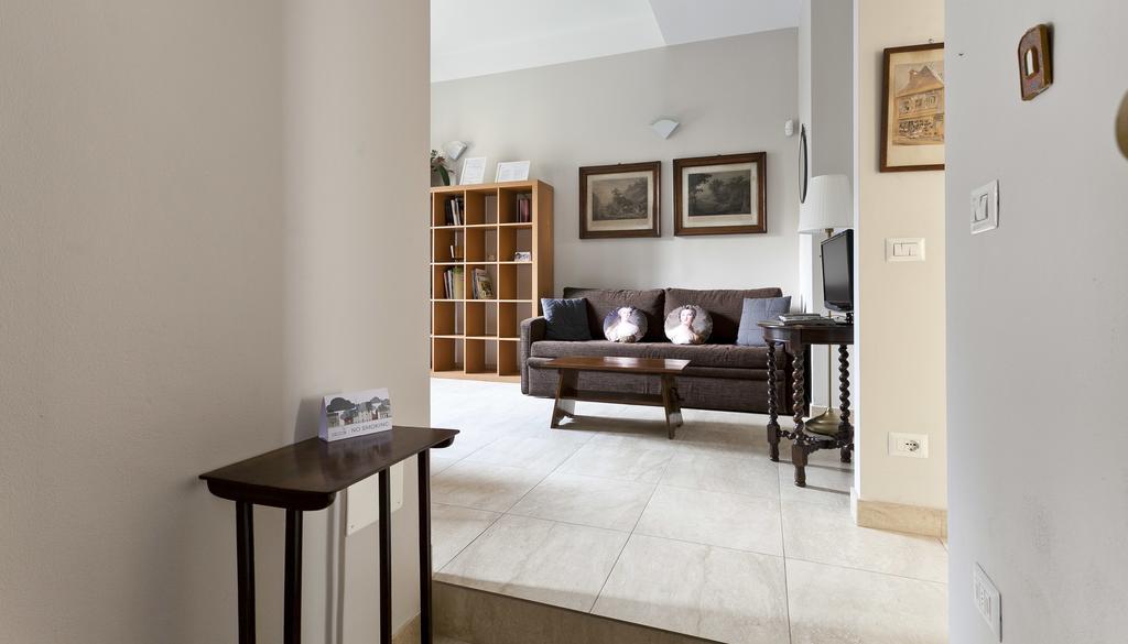 Apartamento Italianway-Reggimento Savoia Milán Exterior foto